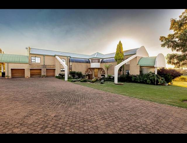 4 BEDROOM HOUSE FOR SALE IN RUIMSIG